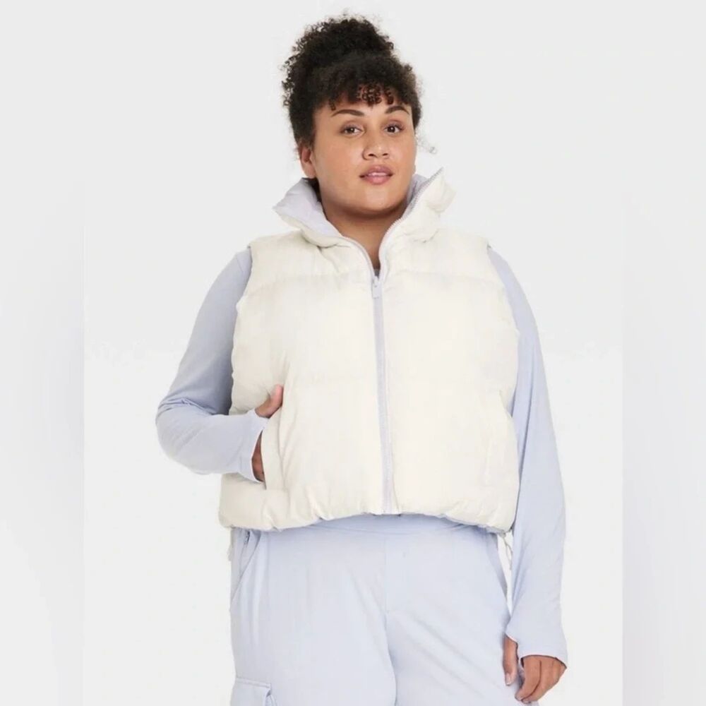 All In Motion Snowsport Reversible Short Puffer Vest NWT Cream Pastel XXL